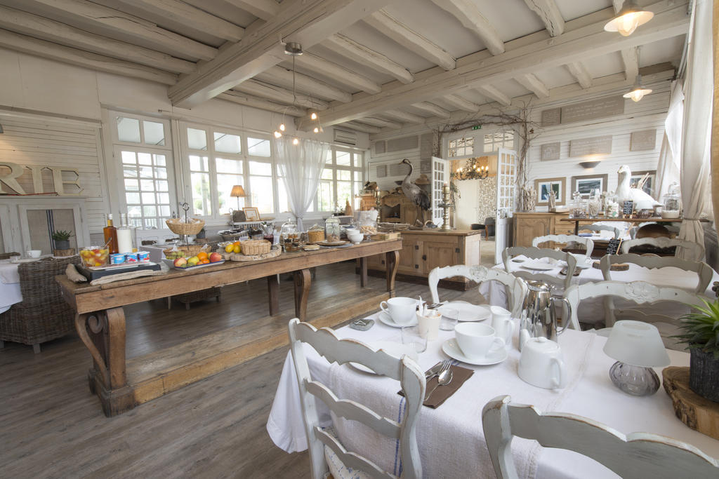 Hotel La Marine De Loire &